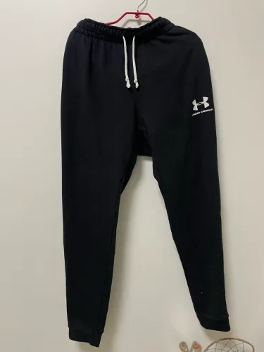 Calça moletom under armour tamanho G