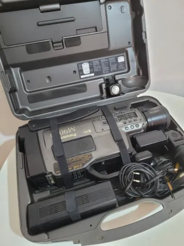 Filadora Panasonic M9000 VHS