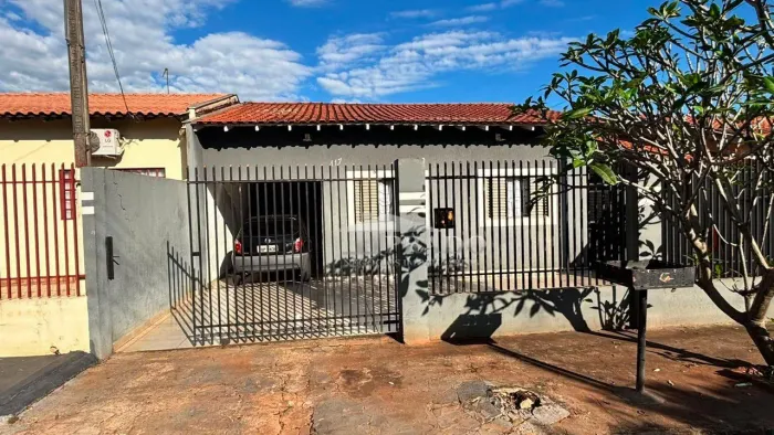 Casa com 4 dormitórios à venda, 130 m² por R$ 360.000,00 - Jardim Cinquentenário - Ibiporã