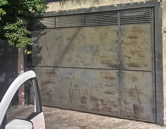 Vende se Portão Vasculante