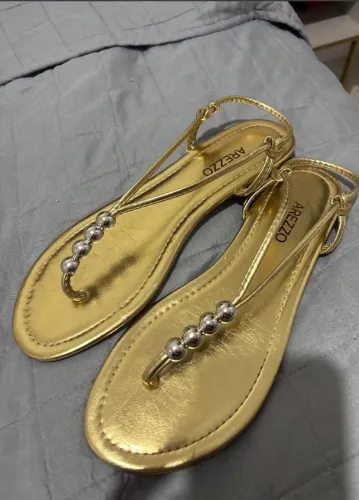 Rasteirinha Arezzo Dourada