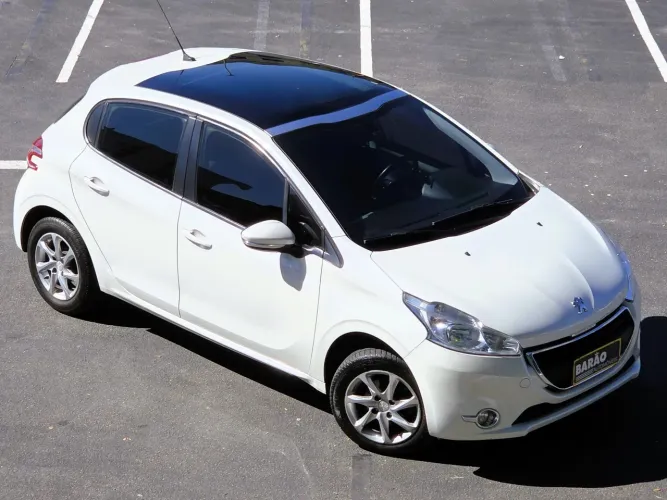 Peugeot 208 Allure 1.6 Flex 16V 5P Aut. 2016