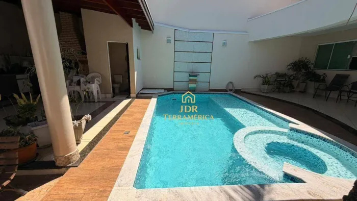 Casa mobiliada com piscina à venda no Terramérica em Americana | 3 dormitórios | 210 m² |