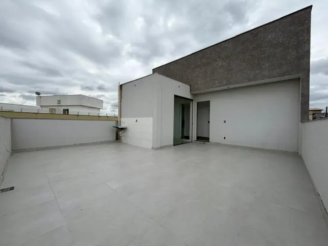 Cobertura de 3 quartos com 1 suíte - 1 vaga