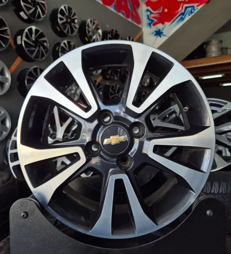Jogo de rodas Onix Active aro 15