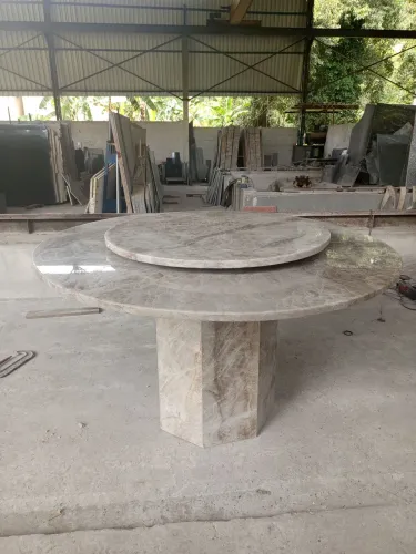 Vendo mesa giratória de granito 