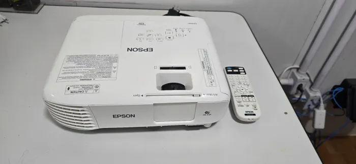 Projetor Epson E20 PowerLite