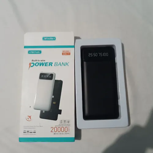 Carregador Power Bank Portátil 20000Mah 4 saídas de cabo com suporte