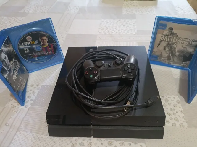 Play Station 4. 