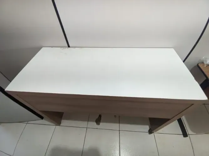 mesa escrivaninha