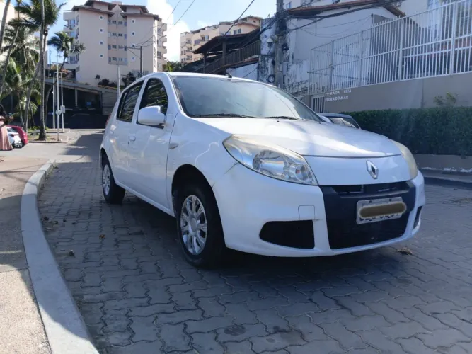 Renault Sandero Authentique Hi-flex 1.0 16V 5P 2013