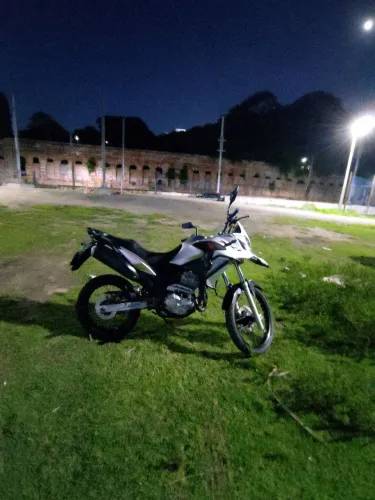 Xre300 2021