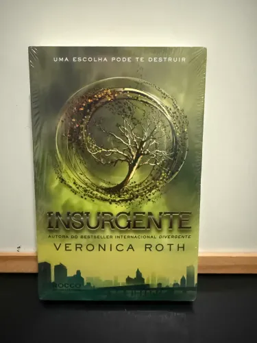 Livro: Insurgente. Verônica Roth.