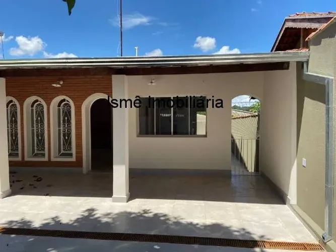 CASA DE 2 DORM/ 1 SUÍTE