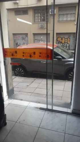 Porta de vidro 2,20 altura 1,45 comprimento