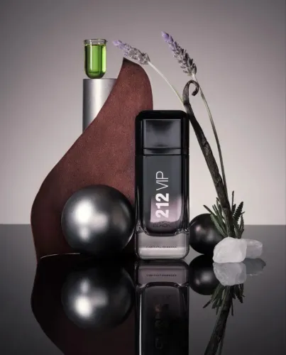 Perfume 212 vip black