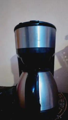 Cafeteira Electrolux 3 mese de usso