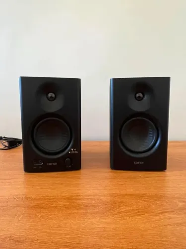  Monitores Home de Studio Edifier MR4