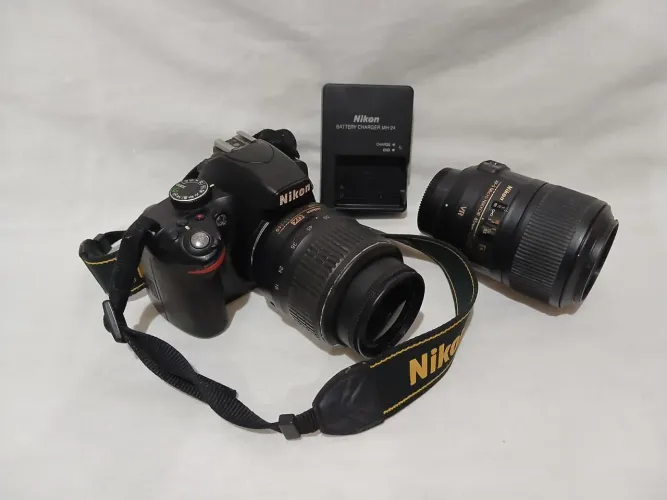 CÂMERA NIKON D3200 PROFISSIONAL + 2 LENTES ? R$ 1.100<br>
