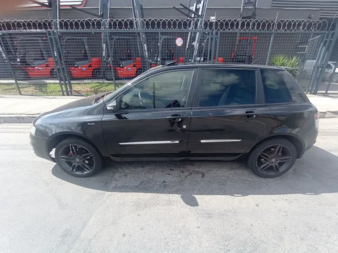 Fiat Stilo Dualogic 1.8 Sporting Flex 8V 5P 2009