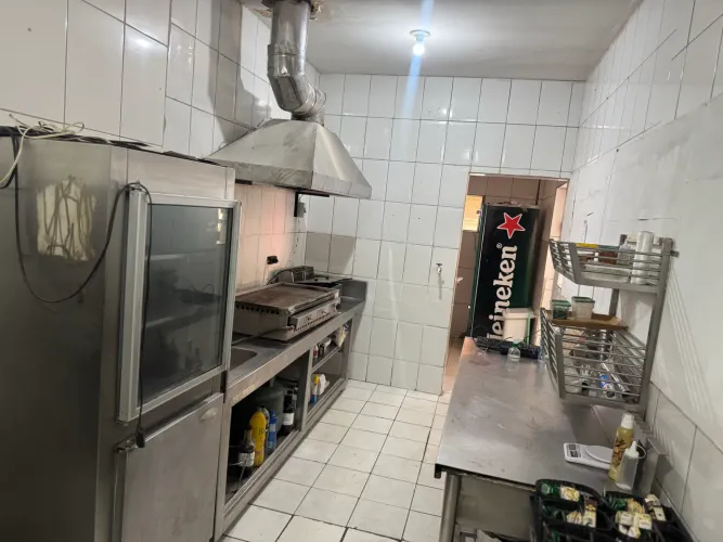 Móveis e equipamentos completos para bar/restaurante - inox, cervejeiras, freezer e mais
