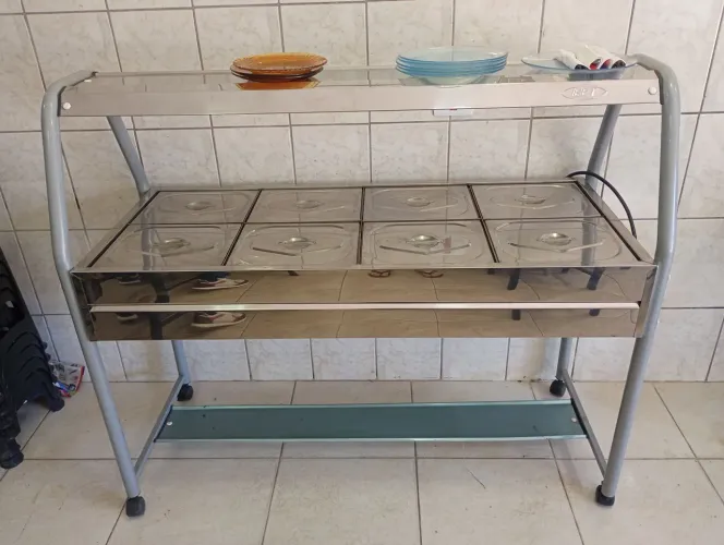 Self service inox com 8 cubas excelente