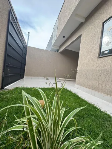 Casa com lote de 220 Metros