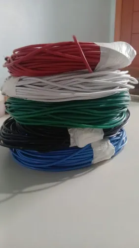Vendo rolo de fio 10mm. 50 metros cada rolo