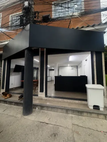 ARRENDAMENTO DEPÓSITO DE BEBIDAS