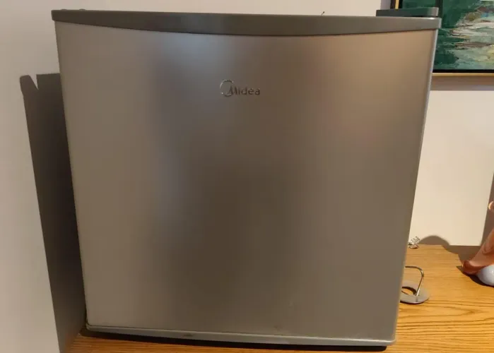 Frigobar Midea 45L