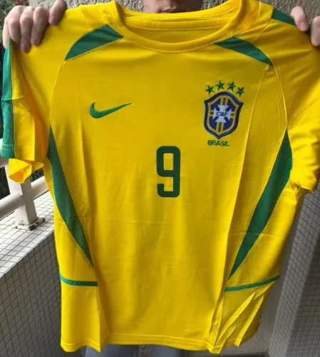 Camisa 2004 Amarela Brasil Ronaldo 9 Torcedor 1.1 Tamanhos do P ao G1
