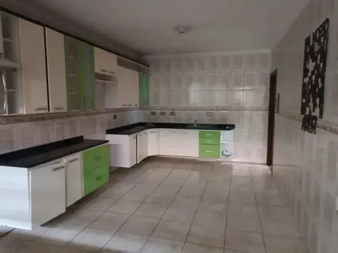 Casa térrea + terreno para locação em Itaim Paulista - São Paulo - SP
