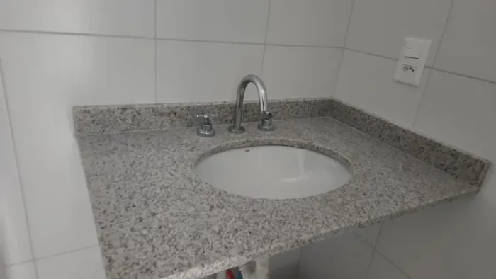 Pia de granito branco itaúnas (0.85x 0,55) - Sem frontão
