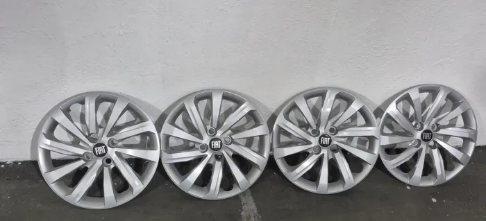Vendo calotas originais da Fiat 15'