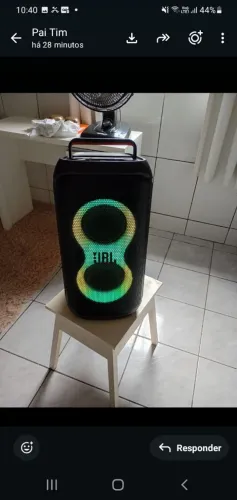 Caixa de som JBL nova na caixa 
