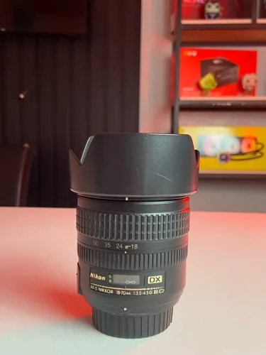 Lente Nikon AF-S 18-70mm 3.5-4.5G DX