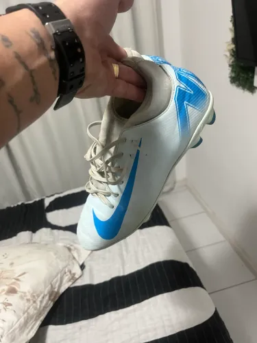 Chuteira Nike 43/44