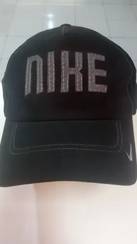 BONÉ  NIKE TRUCKER ANOS 2000 ORIGINAL DA ÉPOCA 