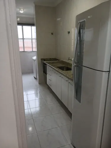 Apto 2 dorm c/sacada Jd das Indústrias Fone * 