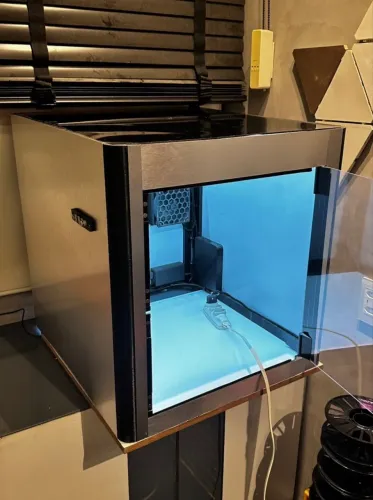 Case Premium para Impressora 3D | ACM Escovado | Exaustão + Filtros + LED