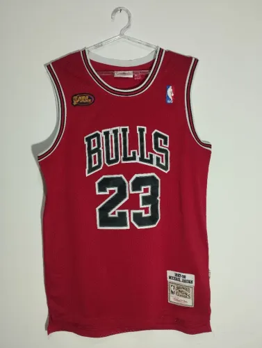 CAMISA RETRÔ BASQUETE CHICAGO BULLS