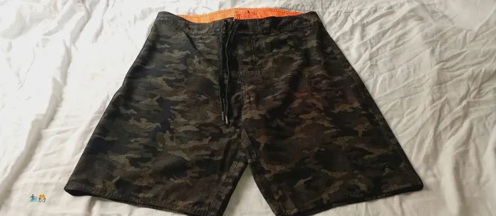 Bermuda masculina praiana camuflada South & co