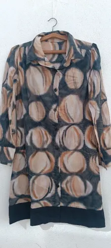 Vestido da marca gatos e atos, tamanho M