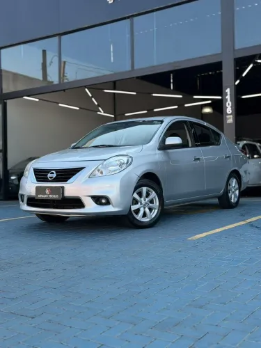 Nissan Versa SL 1.6 16V Flex Fuel 4P Mec. 2014