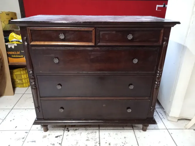 Cômoda Vintage C: 5 Gavetas em Madeira Maciça
