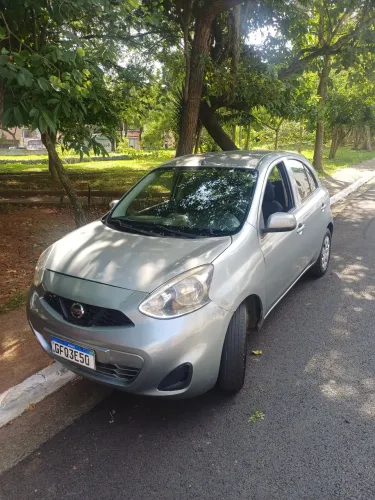 Nissan March S 1.0 12V Flex 5P 2016