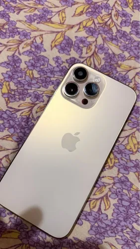 Iphone 14 pro Max 128 gb com 3 capinhas, película, fonte, e dois cabos para o carregador