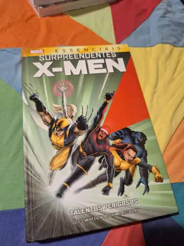 Surpreendentes X-Men: Talentos Perigosos (Marvel Essenciais)