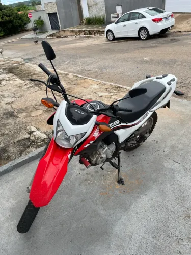 Honda Bros 2016 