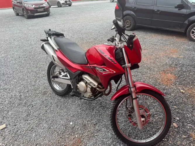 Honda Falcon 400i 12/13 Vermelha